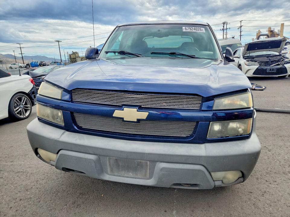 2002 Chevrolet Avalanche მანქანა იყიდება აუქციონზე, vin: 3GNEC13T82G236538, აუქციონის ნომერი: 67924026