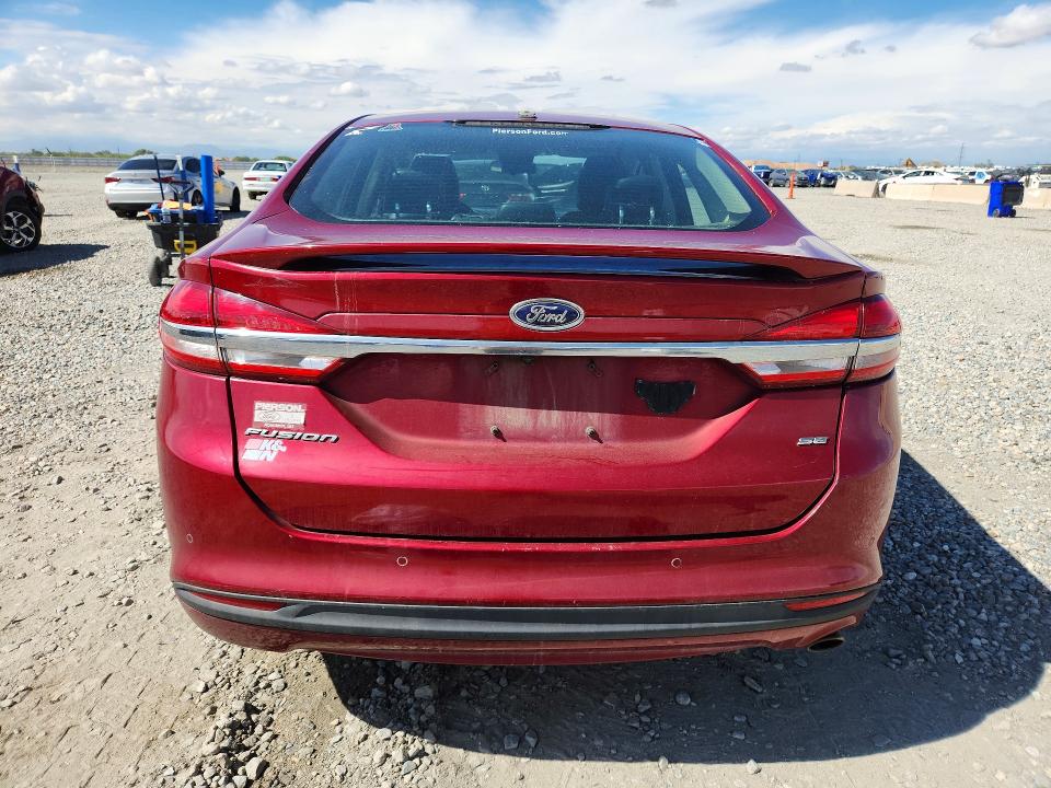 70853686 :رقم المزاد ، 3FA6P0H73HR407917 vin ، 2017 Ford Fusion مزاد بيع