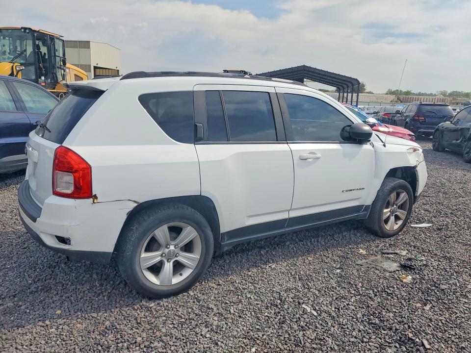 2016 Jeep Compass მანქანა იყიდება აუქციონზე, vin: 1C4NJCBA1GD553544, აუქციონის ნომერი: 70309936
