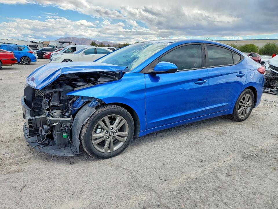 70563896 :رقم المزاد ، 5NPD84LF4JH276445 vin ، 2018 Hyundai Elantra مزاد بيع