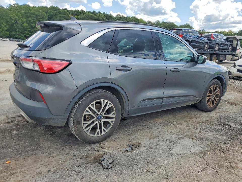 Продажа на аукционе авто 2022 Ford Escape, vin: 1FMCU0H64NUB28599, номер лота: 67737056
