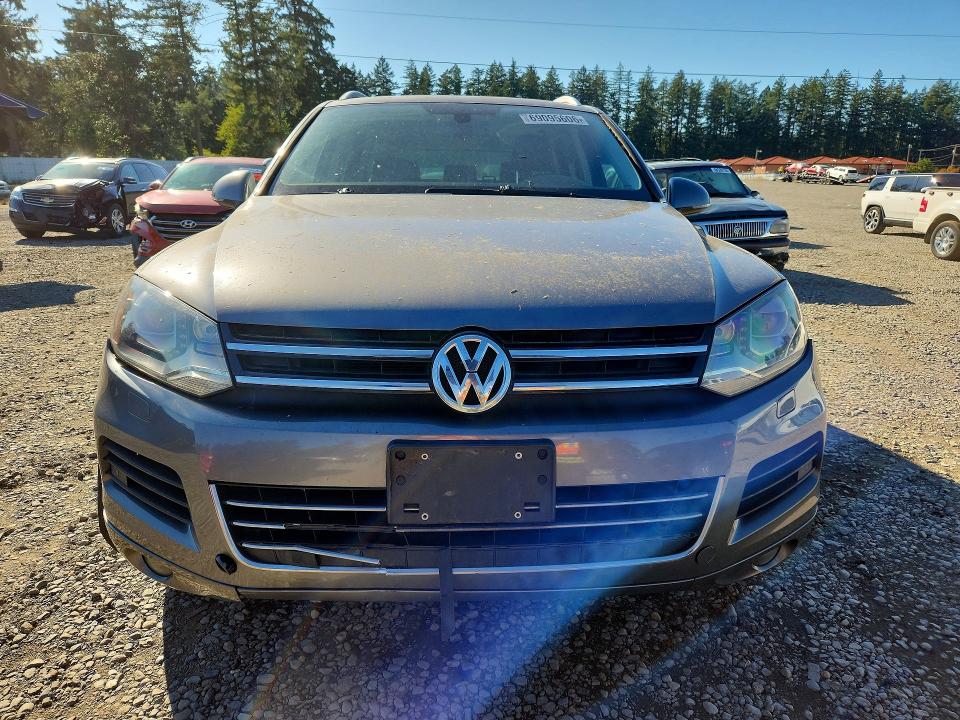 Продажа на аукционе авто 2012 Volkswagen Touareg, vin: WVGFF9BP6CD004585, номер лота: 69095606