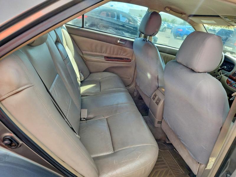 2004 Toyota Camry მანქანა იყიდება აუქციონზე, vin: 4T1BE32K44U805648, აუქციონის ნომერი: 68784636