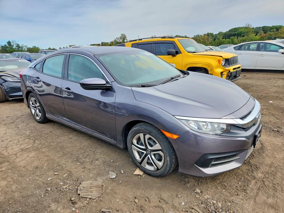 Продаж на аукціоні авто 2018 Honda Civic, vin: 2HGFC2E57JH563398, номер лоту: 70360596