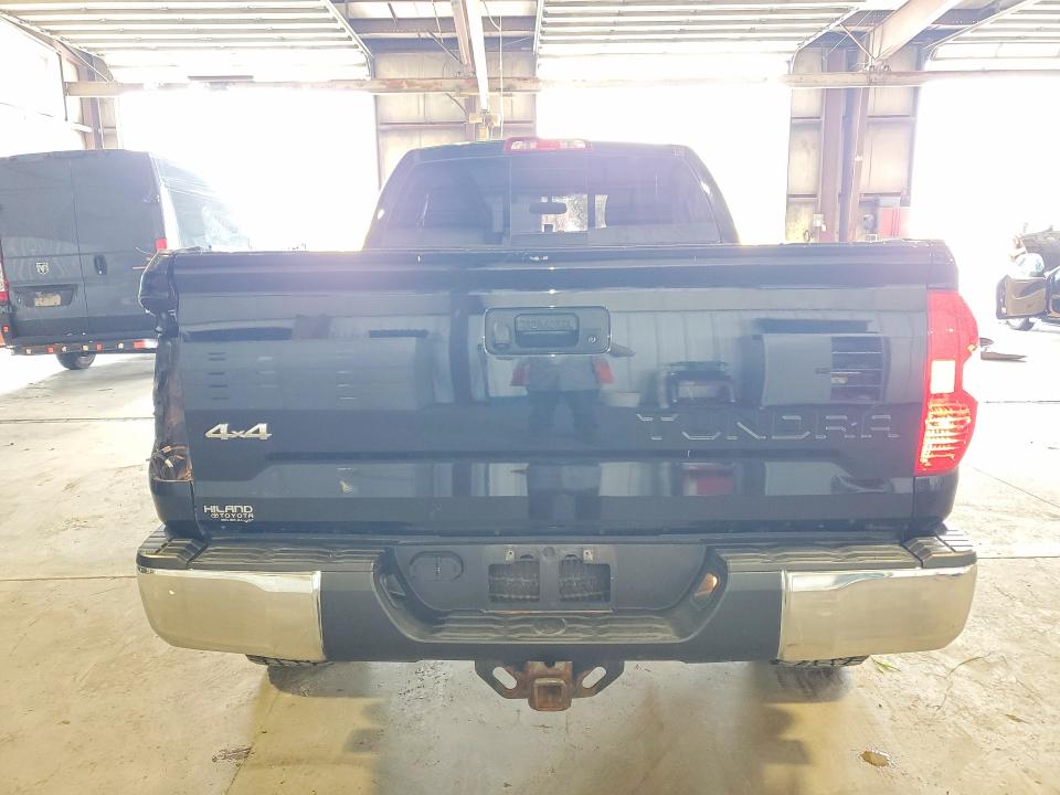 Продаж на аукціоні авто 2017 Toyota Tundra, vin: 5TFUW5F17HX591170        , номер лоту: 68812286