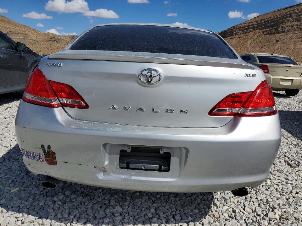 Продажа на аукционе авто 2005 Toyota Avalon, vin: 4T1BK36B05U060028, номер лота: 68962366