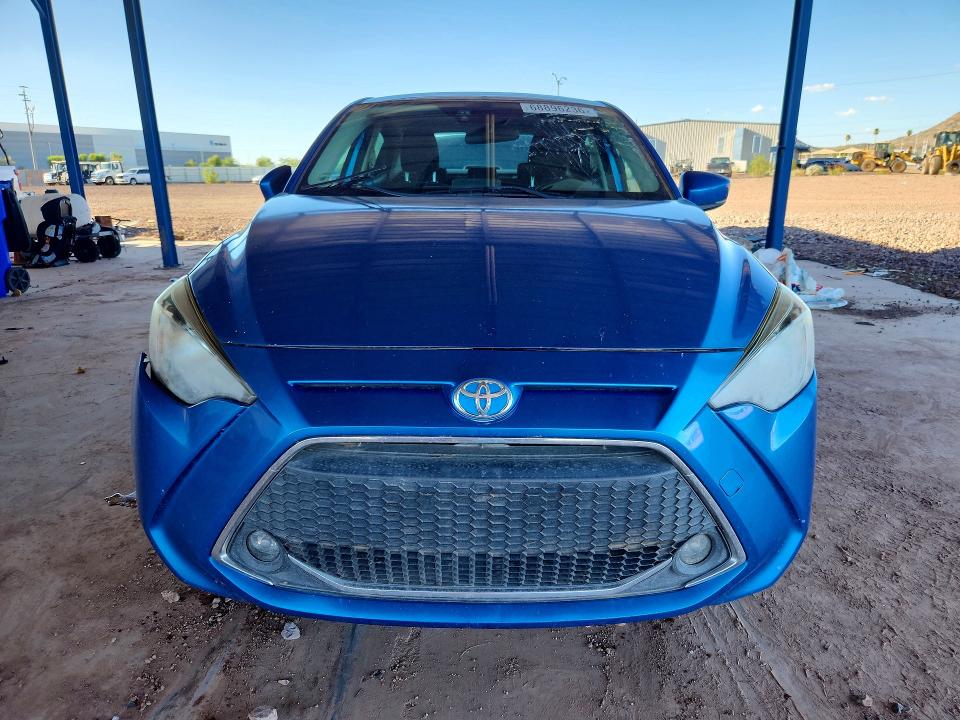 68896236 :رقم المزاد ، 3MYDLBYV7KY516399 vin ، 2019 Toyota Yaris مزاد بيع