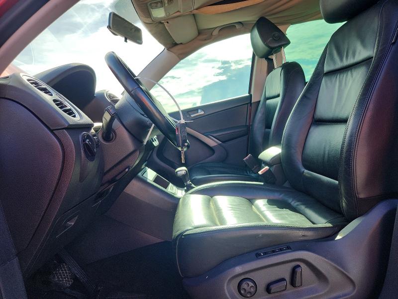 67877756 :رقم المزاد ، WVGAV7AX4AW508802 vin ، 2010 Volkswagen Tiguan مزاد بيع