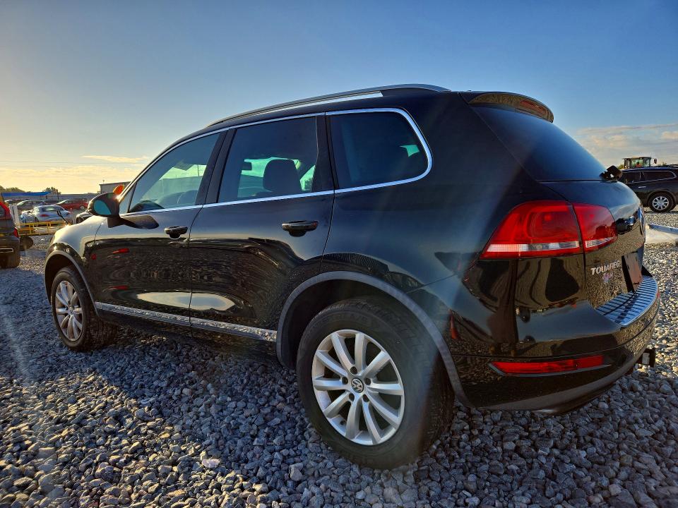 70510626 :رقم المزاد ، WVGFF9BP1BD001138 vin ، 2011 Volkswagen Touareg مزاد بيع