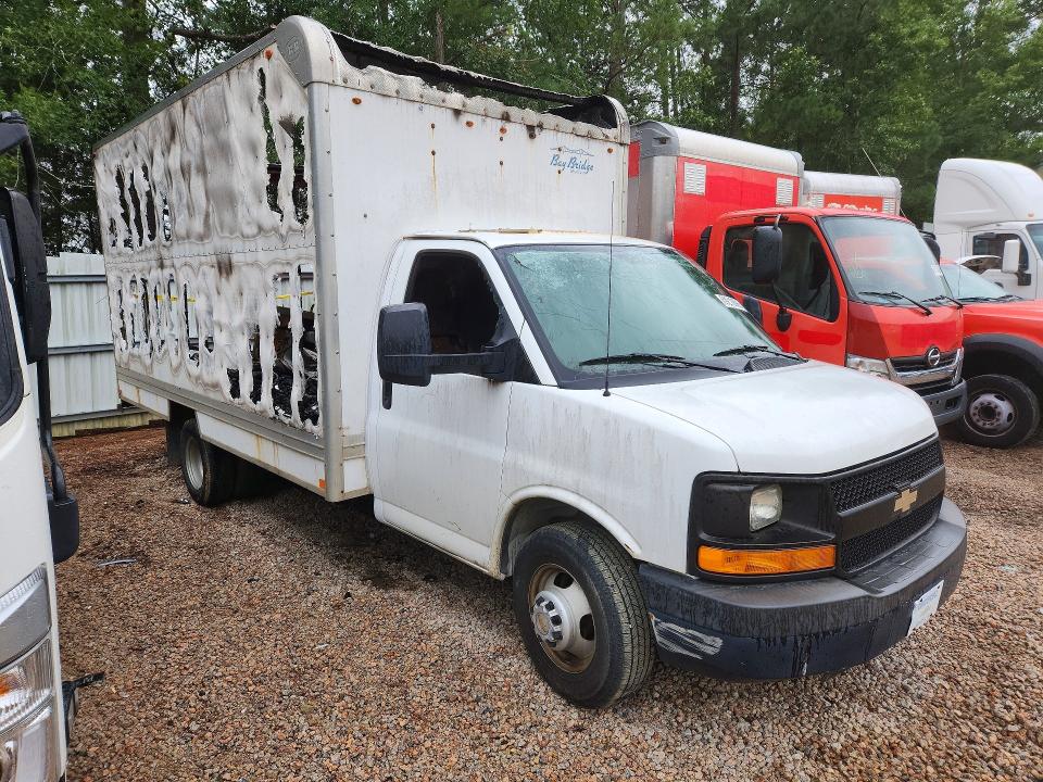 Продажа на аукционе авто 2015 Chevrolet Express, vin: 1GB3G3CG8F1225924, номер лота: 69210696