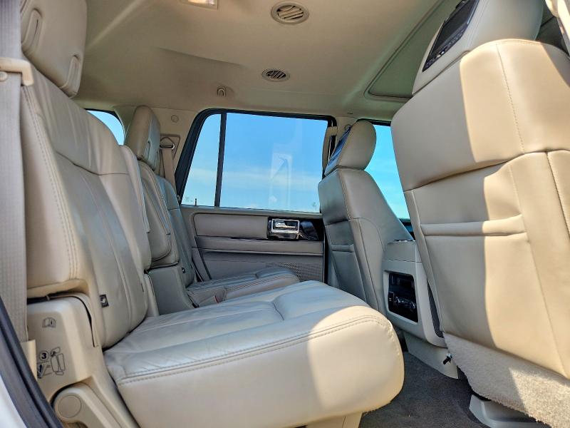 Продажа на аукционе авто 2016 Lincoln Navigator, vin: 5LMJJ2HT2GEL01838, номер лота: 69045056