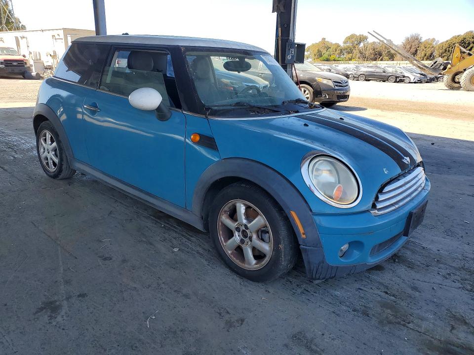 70887196 :رقم المزاد ، WMWMF33578TU67805 vin ، 2008 Mini Cooper مزاد بيع