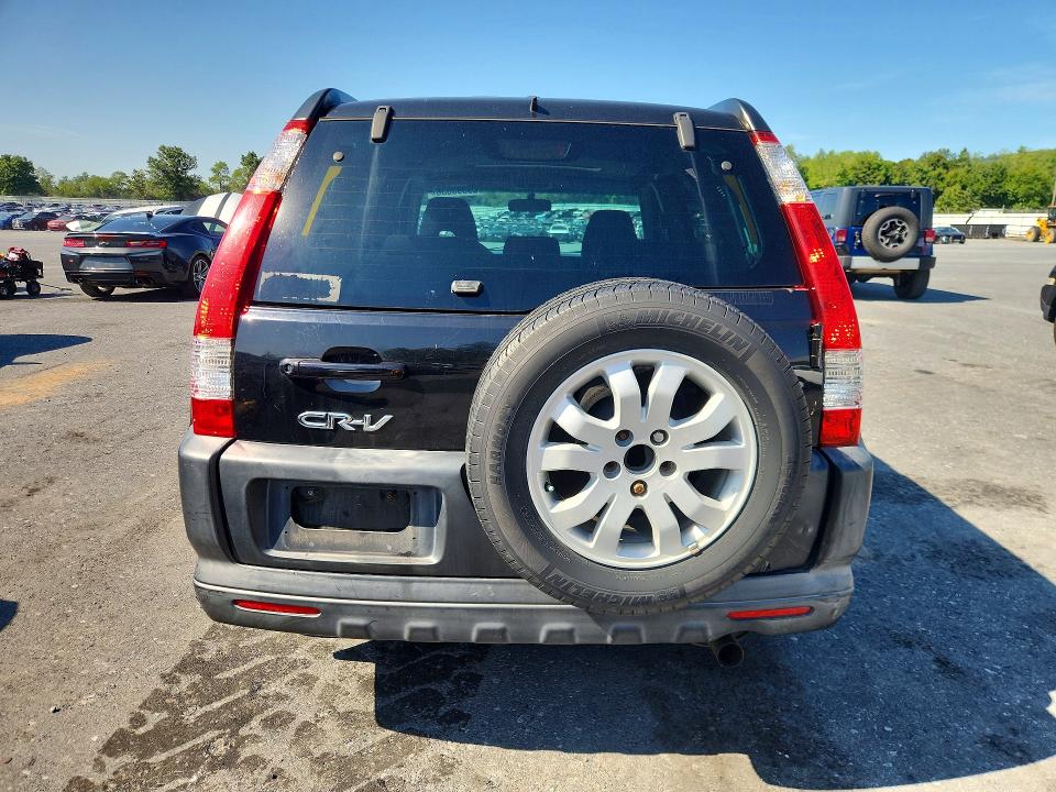 69393536 :رقم المزاد ، SHSRD78855U304392 vin ، 2005 Honda Cr-v مزاد بيع