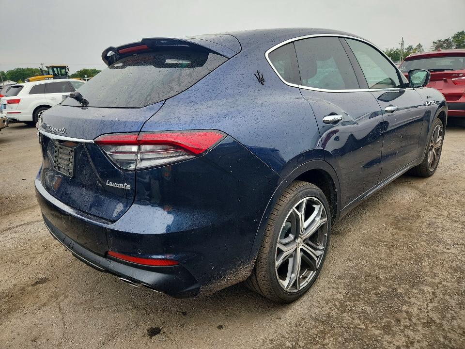 67845696 :رقم المزاد ، ZN661YUM6PX435611 vin ، 2023 Maserati Levante مزاد بيع