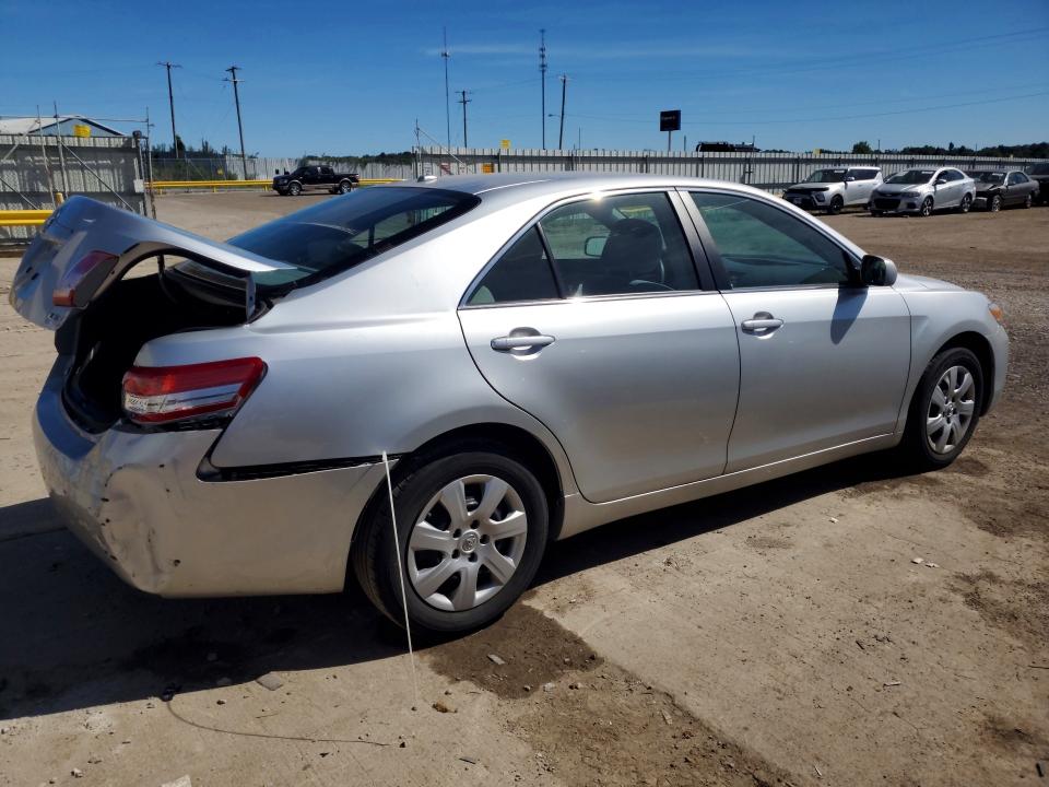 70259096 :رقم المزاد ، 4T4BF3EK2AR040594 vin ، 2010 Toyota Camry مزاد بيع