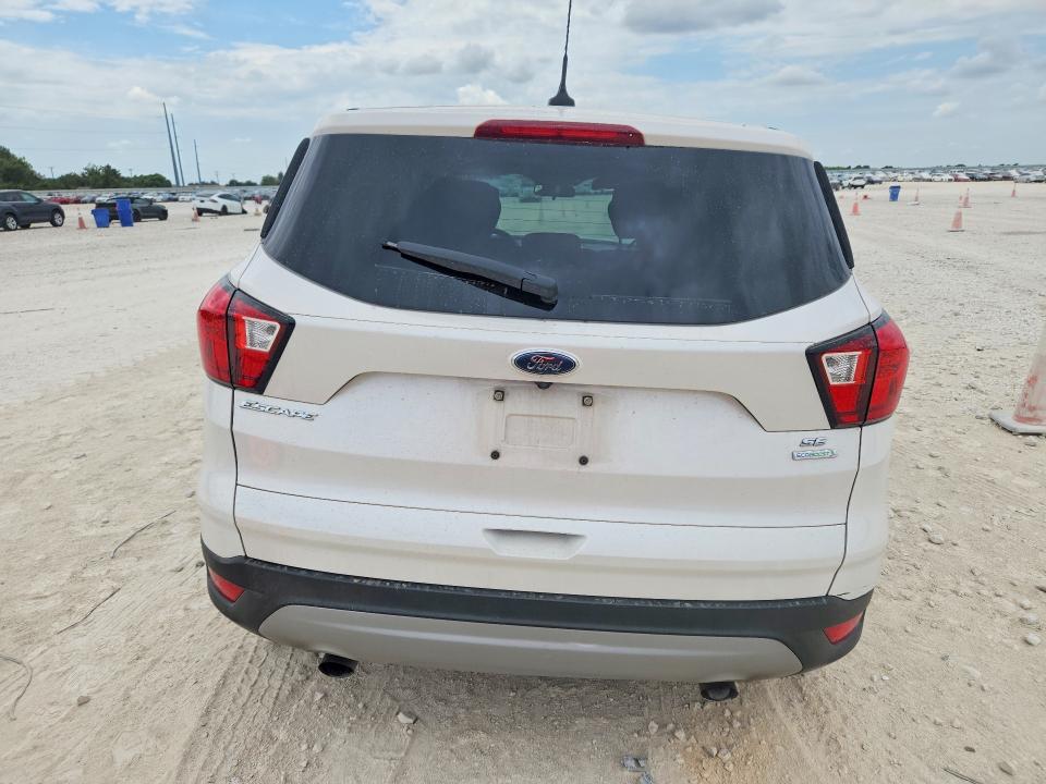 2019 Ford Escape მანქანა იყიდება აუქციონზე, vin: 1FMCU0GD2KUA18145, აუქციონის ნომერი: 66849106