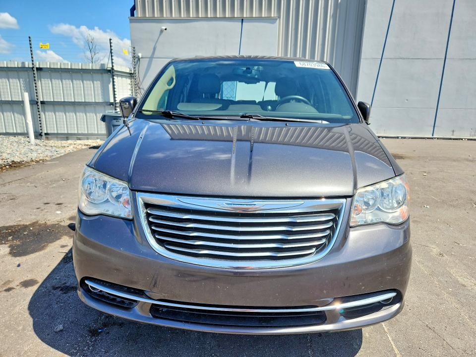 Продажа на аукционе авто 2015 Chrysler Town & Country, vin: 2C4RC1BG1FR596085, номер лота: 68703986