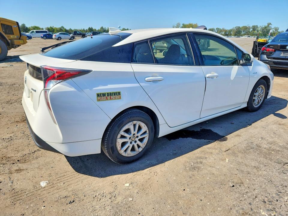 Продаж на аукціоні авто 2016 Toyota Prius, vin: JTDKBRFUXG3515131, номер лоту: 70610416