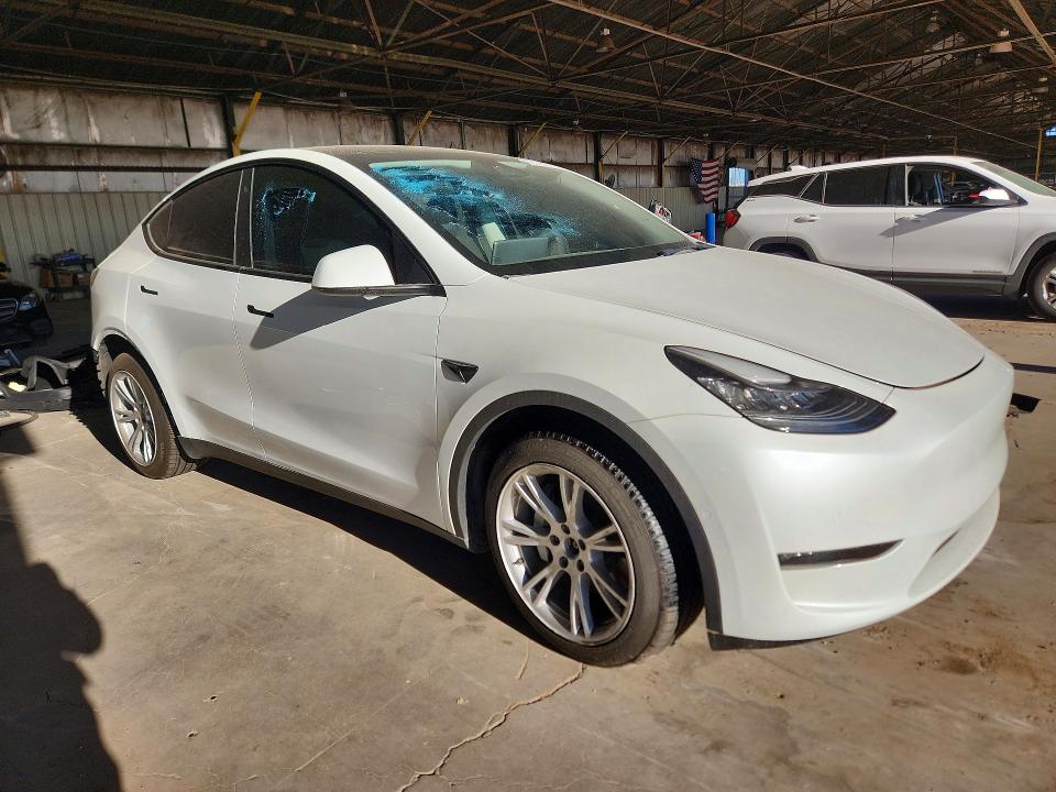 2022 Tesla Model Y მანქანა იყიდება აუქციონზე, vin: 7SAYGDEE9NA015776, აუქციონის ნომერი: 69393576