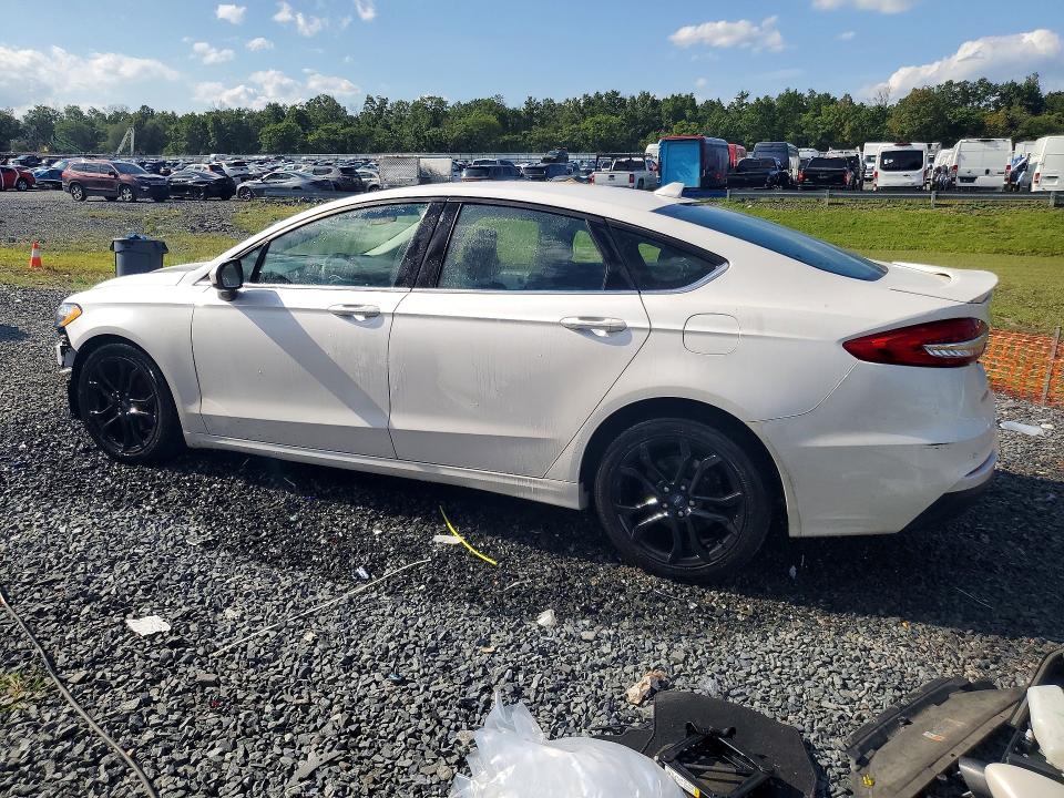 67804776 :رقم المزاد ، 3FA6P0HD5KR228341 vin ، 2019 Ford Fusion مزاد بيع