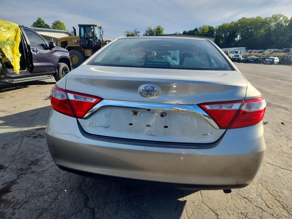 69978146 :رقم المزاد ، 4T1BF1FK3HU395085 vin ، 2017 Toyota Camry مزاد بيع