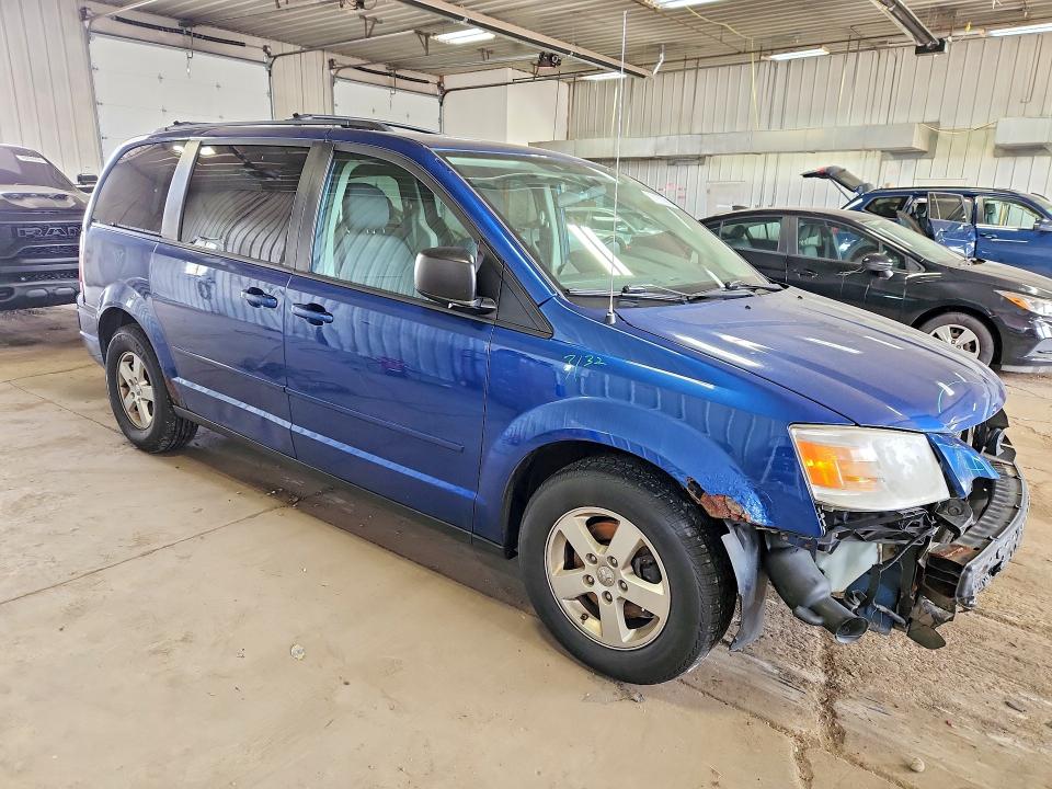 71157806 :رقم المزاد ، 2D4RN3D18AR440037 vin ، 2010 Dodge Grand Caravan مزاد بيع