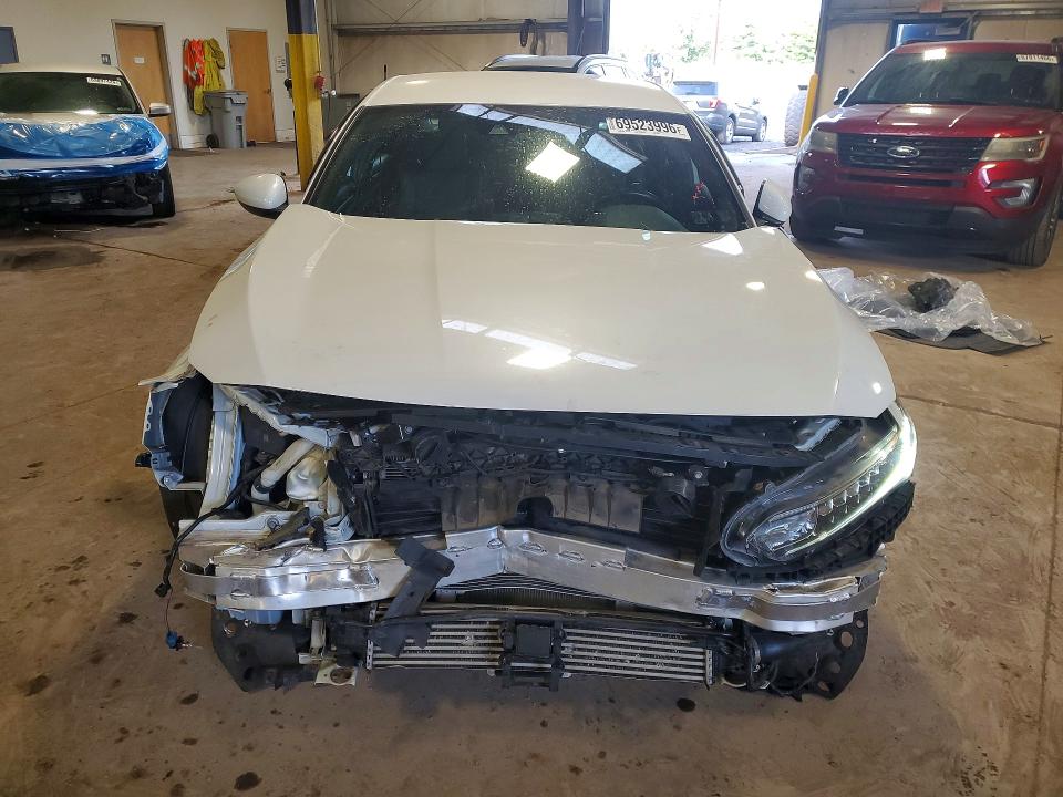 69523996 :رقم المزاد ، 1HGCV1F34NA040820 vin ، 2022 Honda Accord مزاد بيع