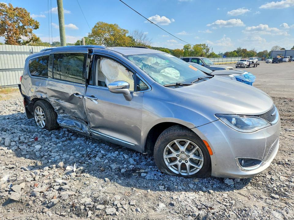 69513446 :رقم المزاد ، 2C4RC1GG9JR314504 vin ، 2018 Chrysler Pacifica مزاد بيع