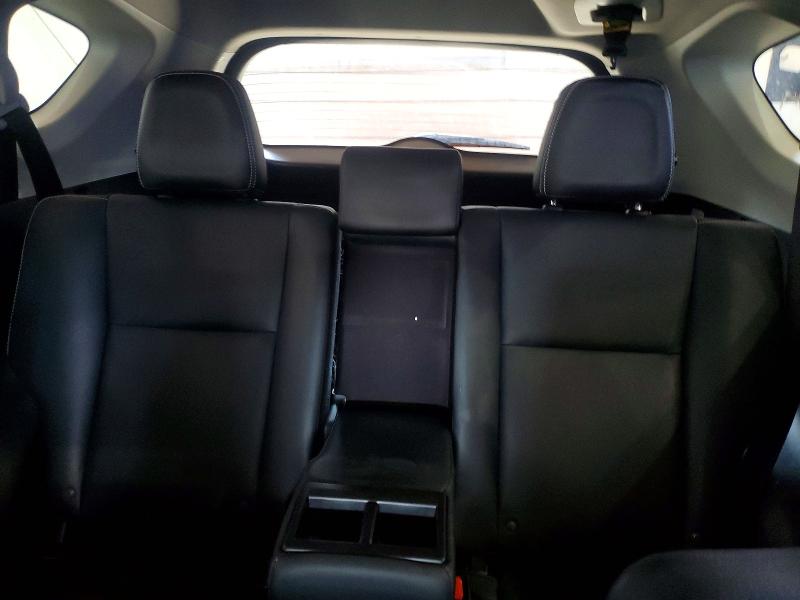 Продажа на аукционе авто 2017 Toyota Rav4, vin: JTMDFREV5HJ168523, номер лота: 69737736