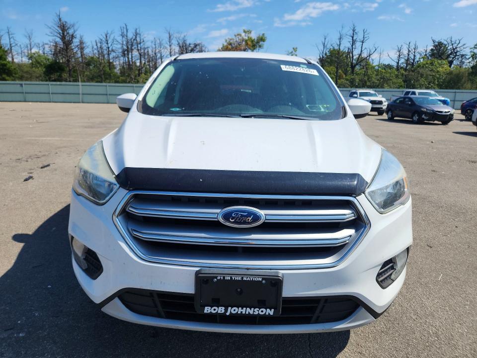 Продажа на аукционе авто 2017 Ford Escape, vin: 1FMCU9GD2HUA21236, номер лота: 68822826