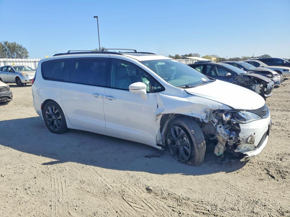 71248826 :رقم المزاد ، 2C4RC1GG7KR681659 vin ، 2019 Chrysler Pacifica مزاد بيع
