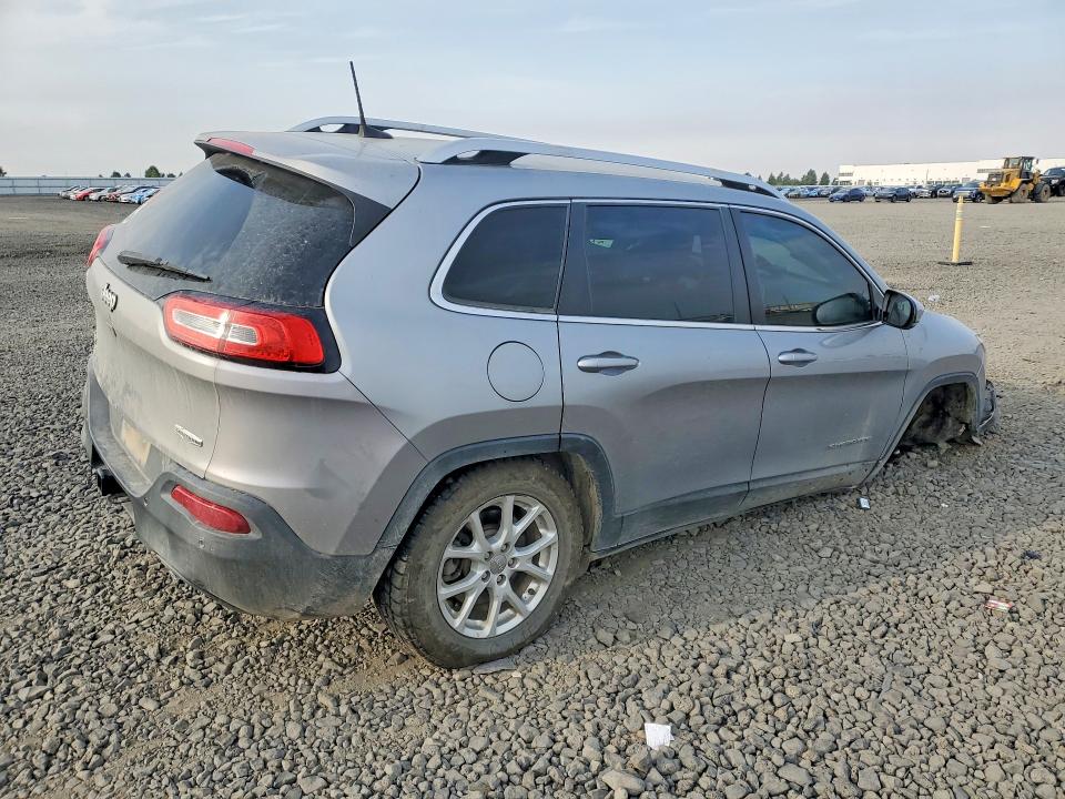 67410086 :رقم المزاد ، 1C4PJMCS7GW228813 vin ، 2016 Jeep Cherokee مزاد بيع