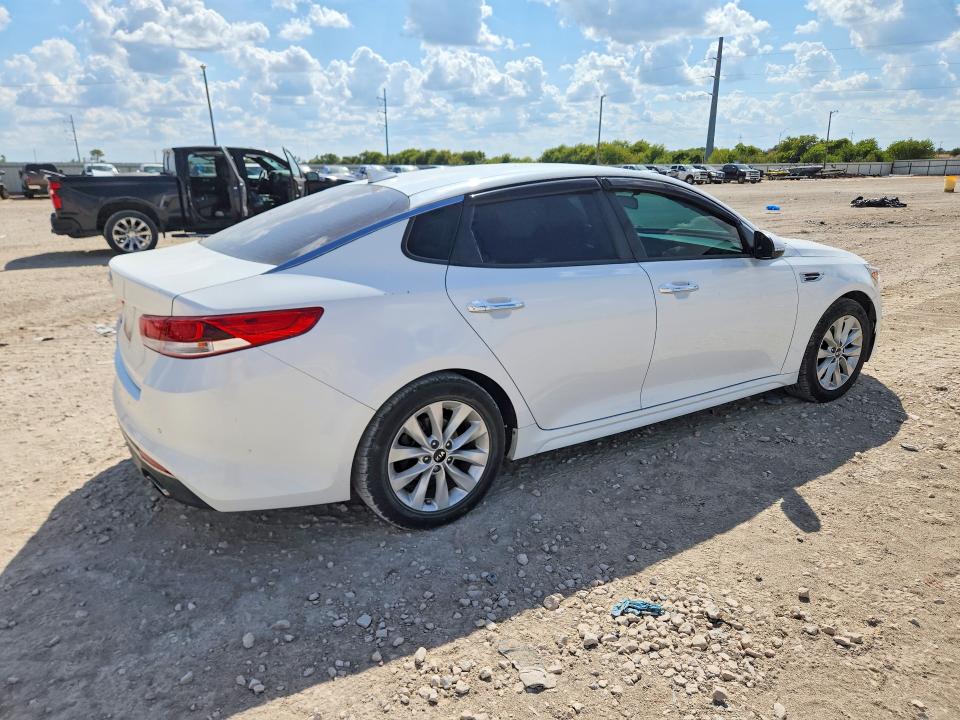 2018 Kia Optima მანქანა იყიდება აუქციონზე, vin: 5XXGT4L36JG257439, აუქციონის ნომერი: 68497416