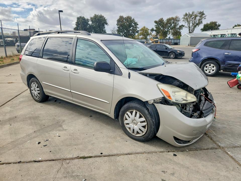 2004 Toyota Sienna მანქანა იყიდება აუქციონზე, vin: 5TDZA23C94S210654, აუქციონის ნომერი: 69650146