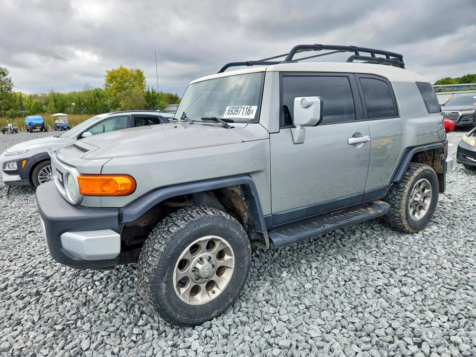 Продажа на аукционе авто 2012 Toyota Fj Cruiser, vin: JTEBU4BF2CK123101, номер лота: 69397116