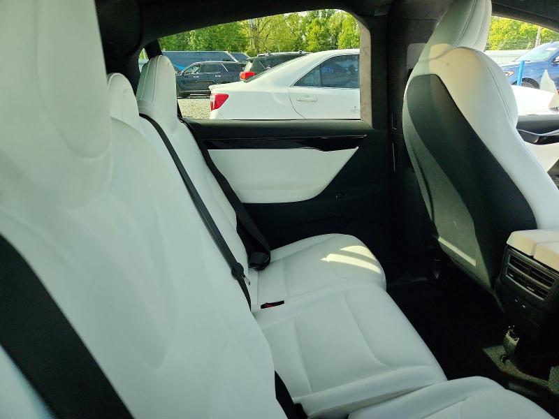 68628316 :رقم المزاد ، 5YJXCAE26MF319285 vin ، 2021 Tesla Model X مزاد بيع