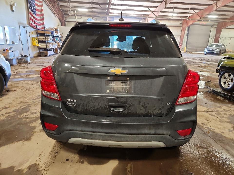2018 Chevrolet Trax მანქანა იყიდება აუქციონზე, vin: KL7CJLSB5JB561999, აუქციონის ნომერი: 68374106