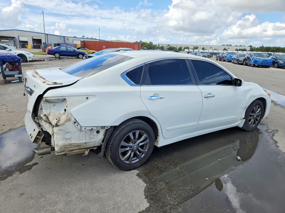 2015 Nissan Altima მანქანა იყიდება აუქციონზე, vin: 1N4AL3AP0FN906644, აუქციონის ნომერი: 69541336