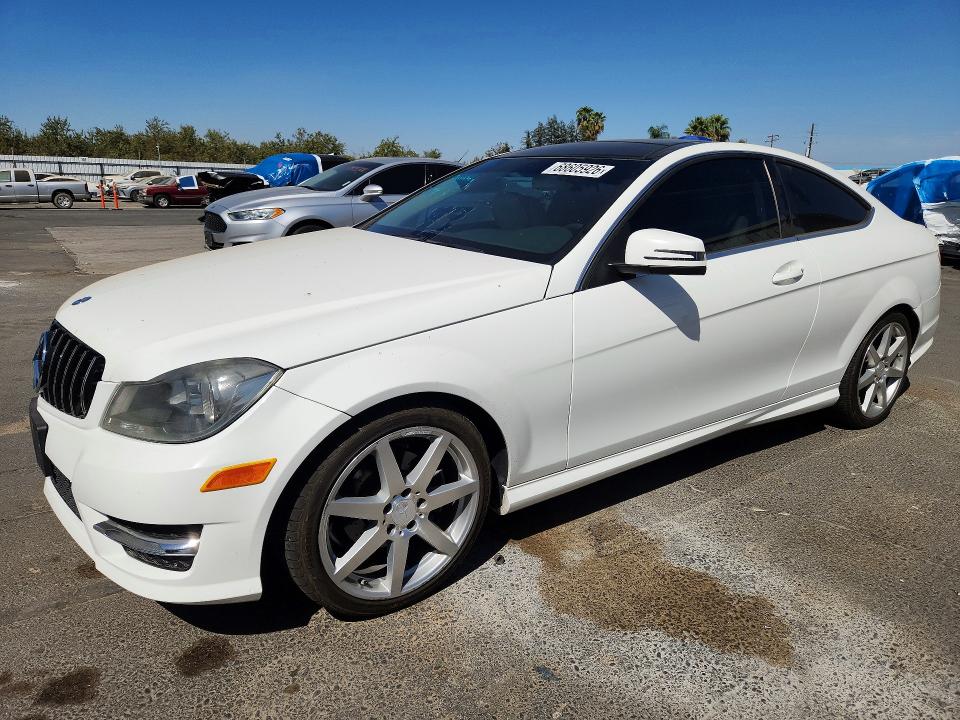 Продаж на аукціоні авто 2013 Mercedes-benz C, vin: WDDGJ4HBXDF949833        , номер лоту: 68605926