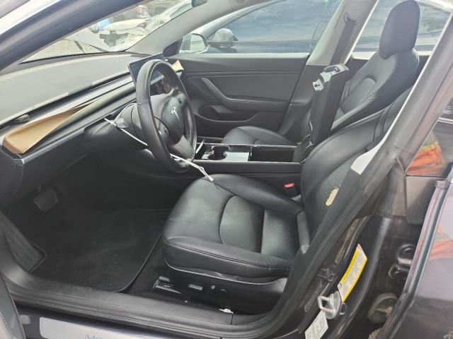 68213596 :رقم المزاد ، 5YJ3E1EB4JF128551 vin ، 2018 Tesla Model 3 مزاد بيع