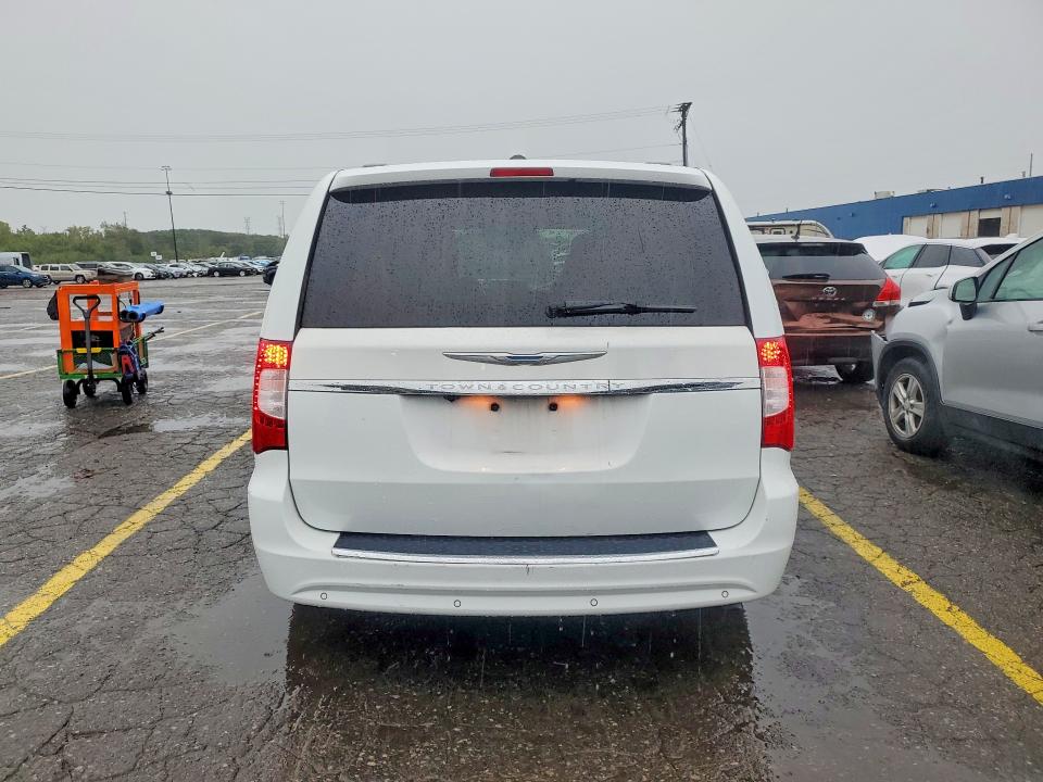 2014 Chrysler Town & Country მანქანა იყიდება აუქციონზე, vin: 2C4RC1CG5ER408472, აუქციონის ნომერი: 67632546
