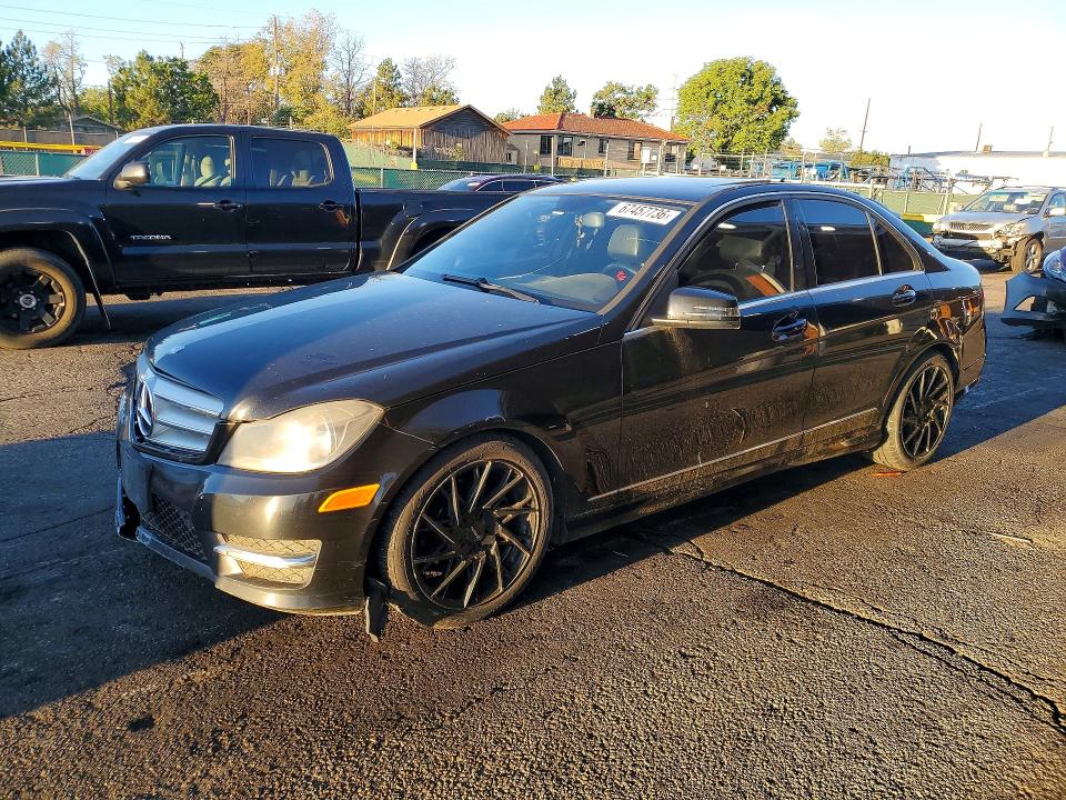 67457736 :رقم المزاد ، WDDGF8BB9CR202027 vin ، 2012 Mercedes-benz C مزاد بيع