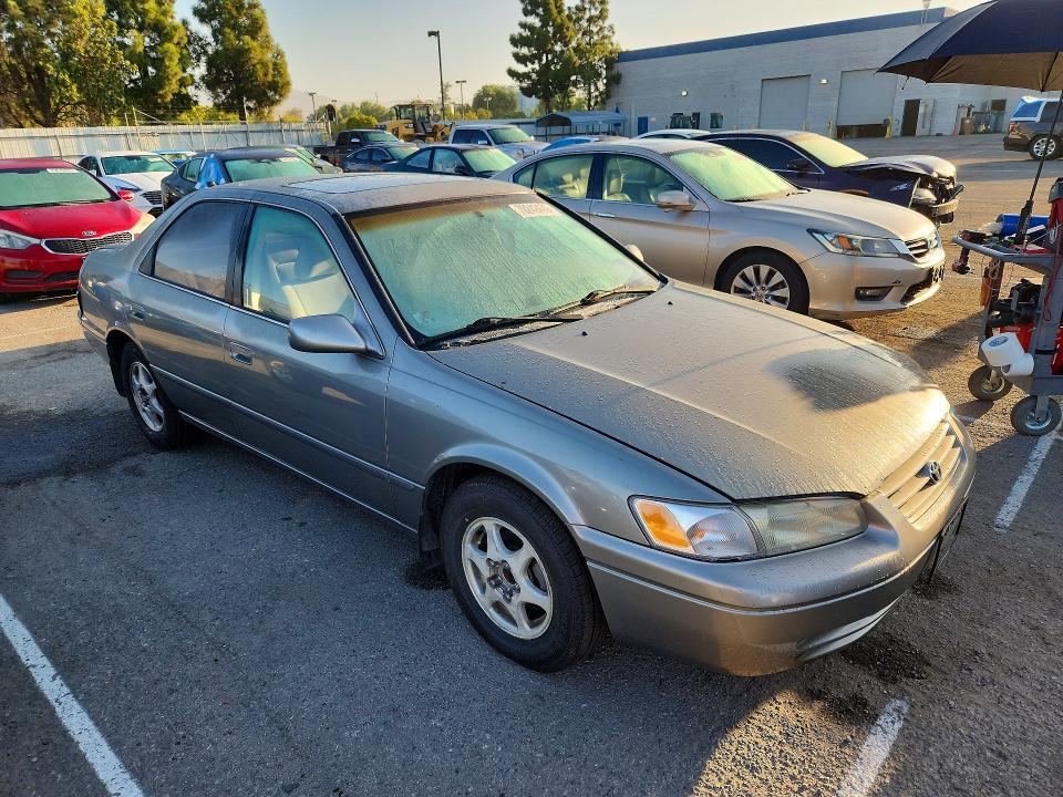 Продажа на аукционе авто 1999 Toyota Camry, vin: JT2BG28K9X0282678, номер лота: 70242476