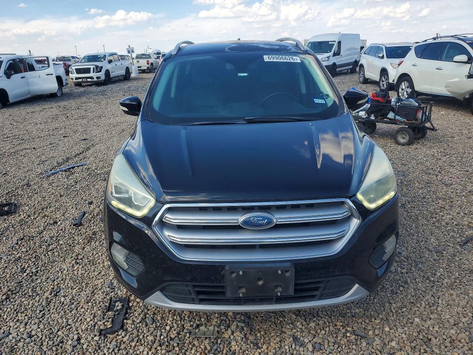 Продаж на аукціоні авто 2017 Ford Escape, vin: 1FMCU0JD8HUA93238, номер лоту: 69906626
