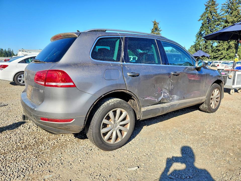 Продажа на аукционе авто 2012 Volkswagen Touareg, vin: WVGFF9BP6CD004585, номер лота: 69095606