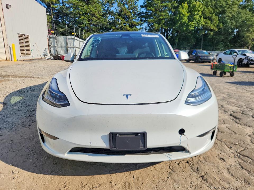 66913986 :رقم المزاد ، 7SAYGDEE6NF420559 vin ، 2022 Tesla Model Y مزاد بيع