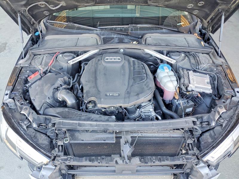 70512286 :رقم المزاد ، WAULMAF47HN072178 vin ، 2017 Audi A4 مزاد بيع
