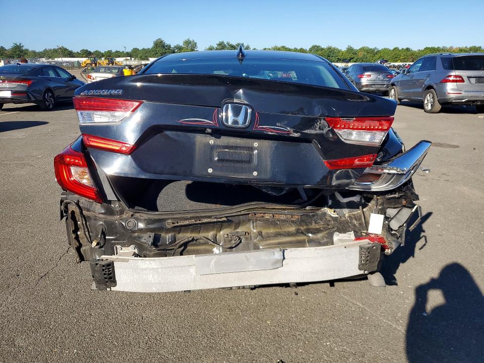 Aukcja sprzedaży 2018 Honda Accord, vin: 1HGCV1F47JA129896, numer aukcji: 68077956