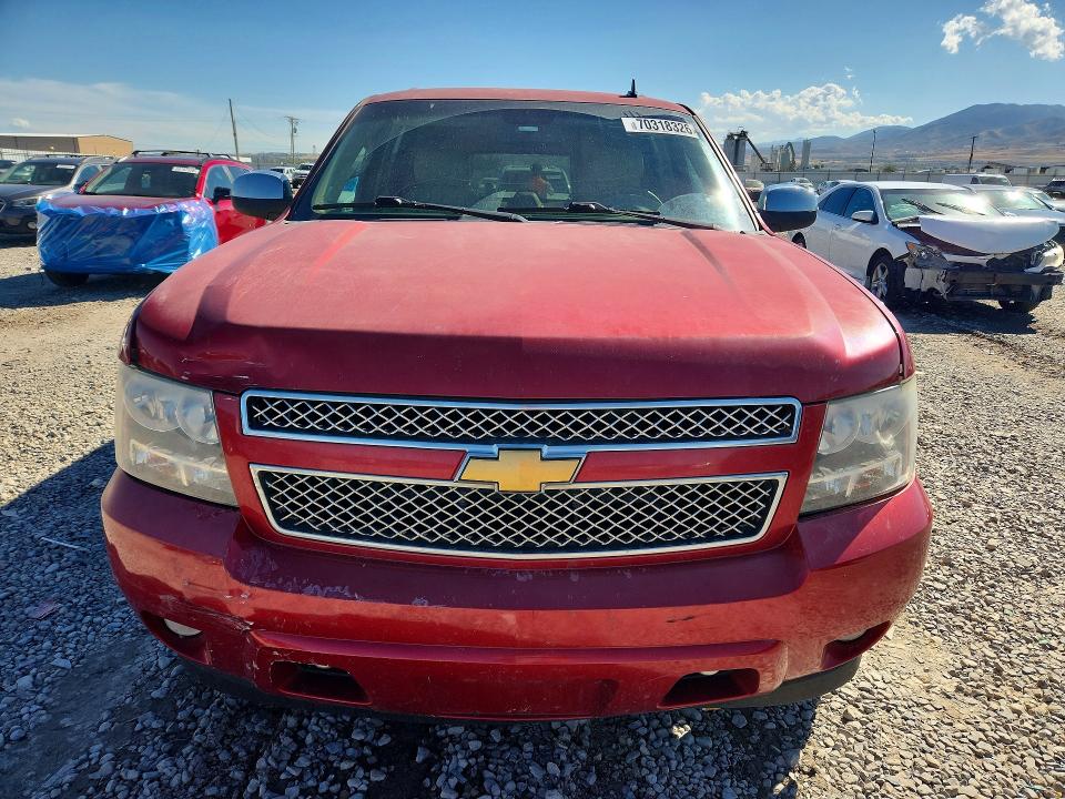 Продажа на аукционе авто 2013 Chevrolet Suburban, vin: 1GNSCJE08DR345977, номер лота: 70318326