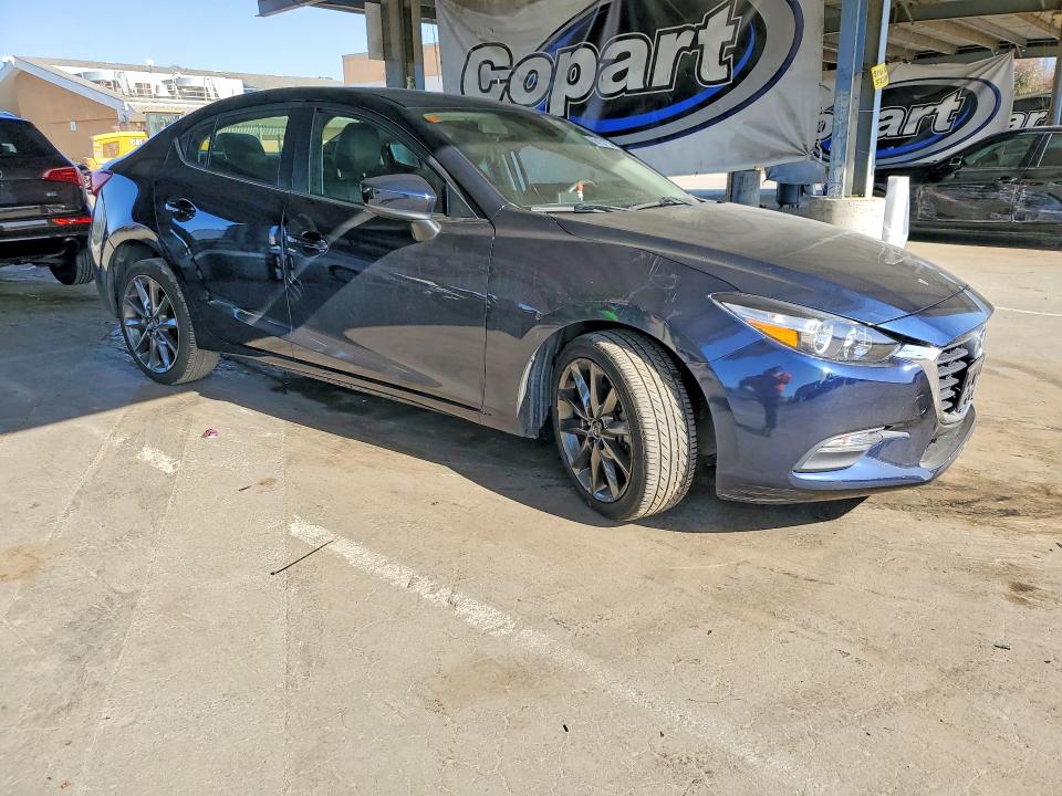 Продаж на аукціоні авто 2018 Mazda 3, vin: 3MZBN1V33JM191380, номер лоту: 69157336